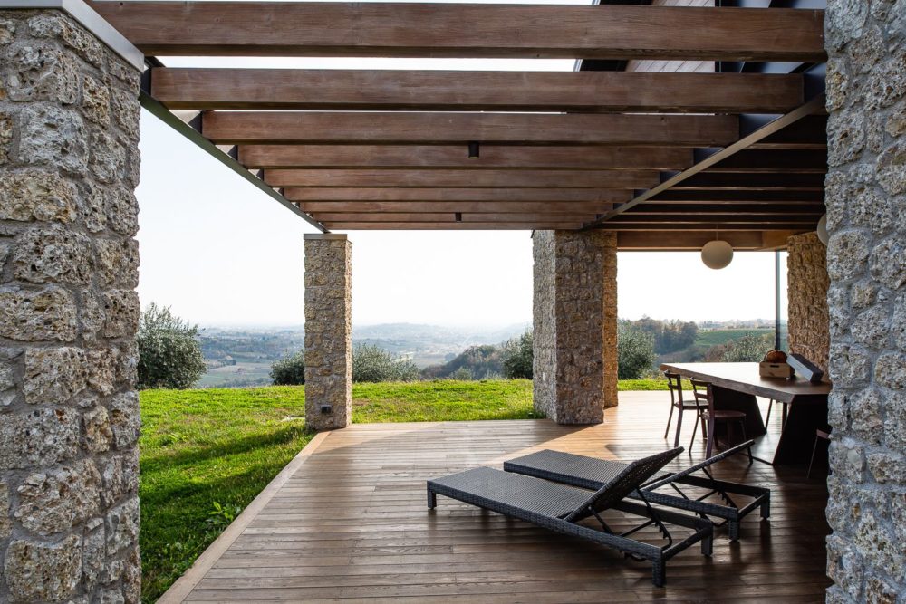 Casa bioecologica in legno in zona collinare - Alessandro Corinto Architetto